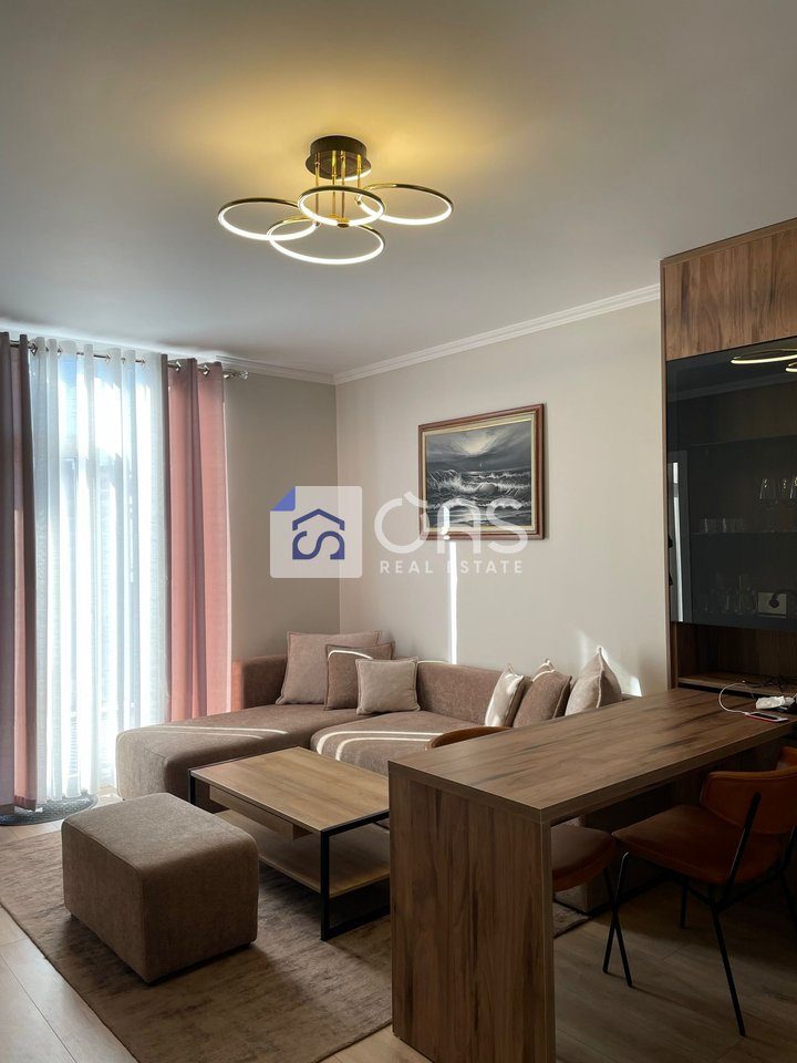Shitet apartament 2+1 ne Yzberisht 2