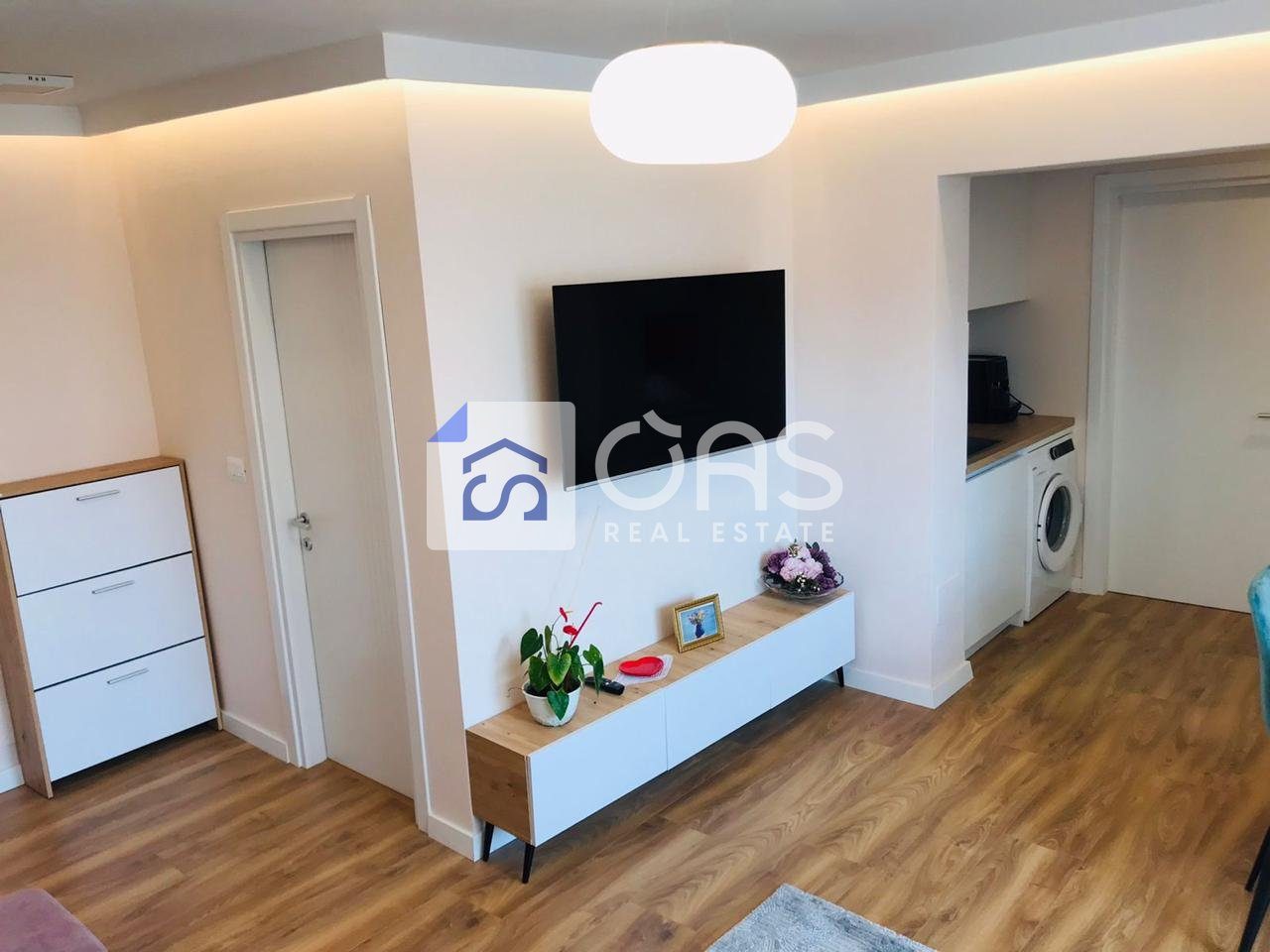 Jepet me qera Apartament 1+1+1 Tek Rruga Mine Peza 4