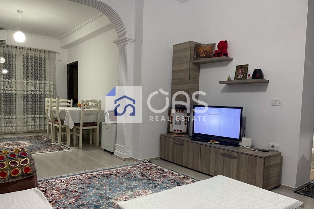 Jepet apartament me qera 1+1 Vasil Shanto