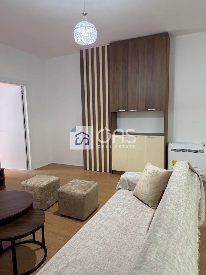 Jepet Apartament me qera 1+1 DON BOSKO (Rr.egnatia)
