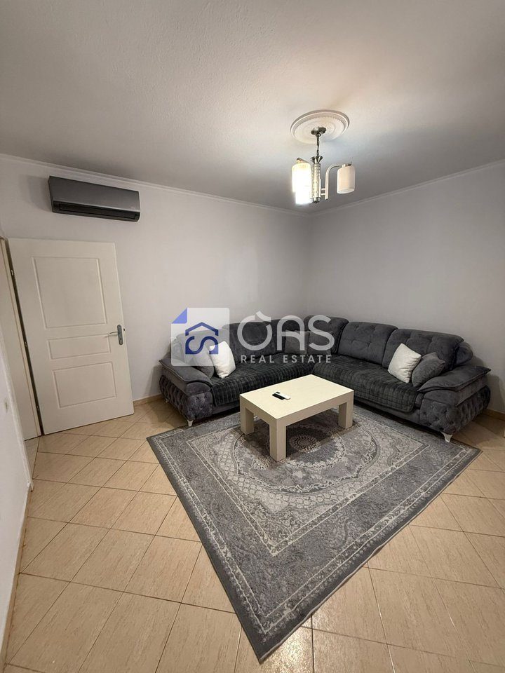 Apartament 2+1 Me Qira në Rruga 5 Maji, Tiranë - 500€ | 70 m²