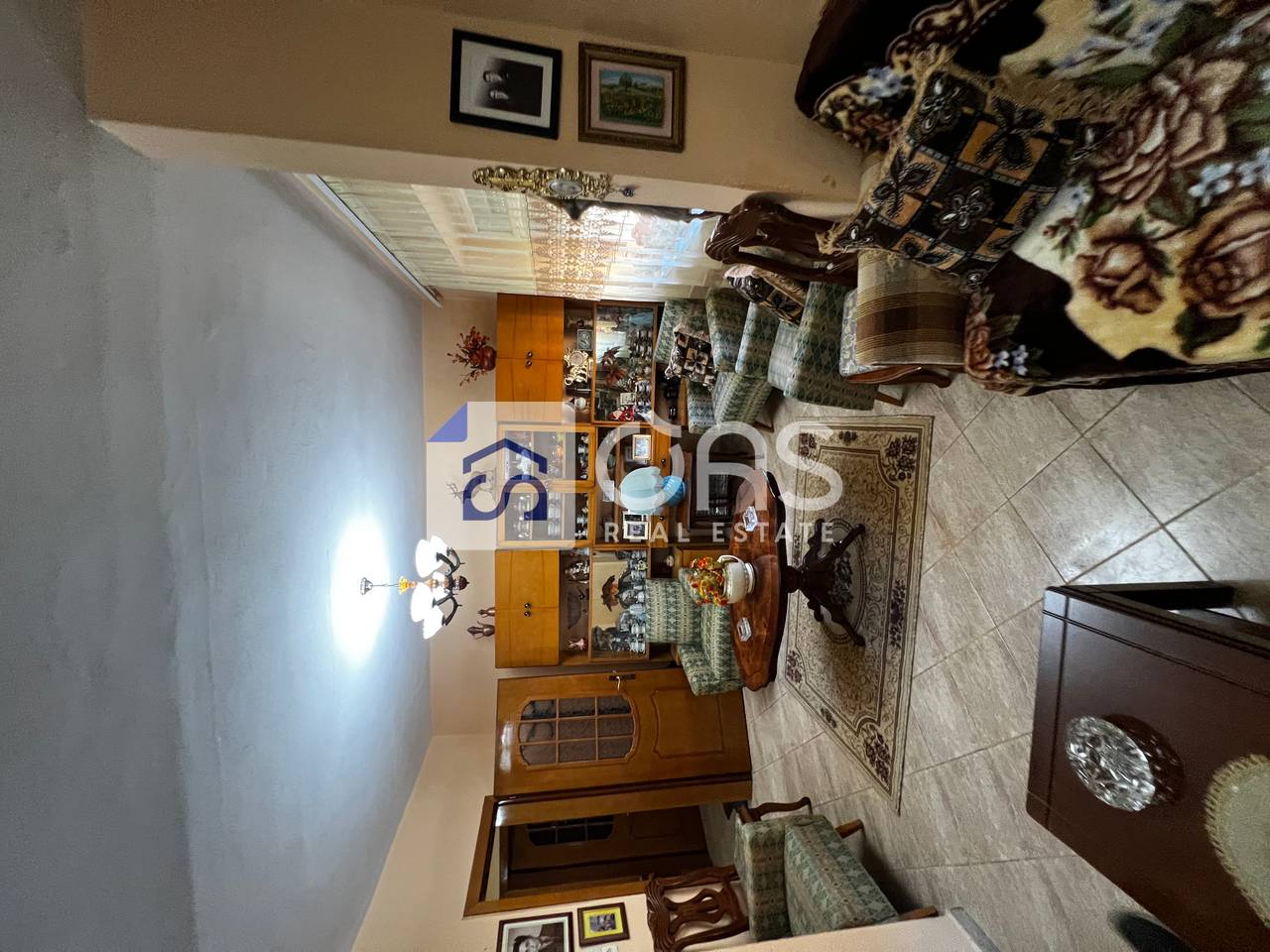 Jepet me qera apartament 1+1 tek Rruga e Kosovareve. 2
