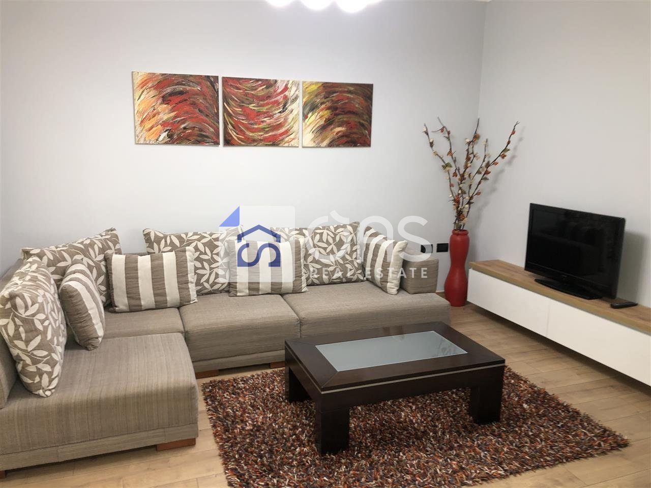 Jepet apartament me qera 1+1 Myslym Shyri 4