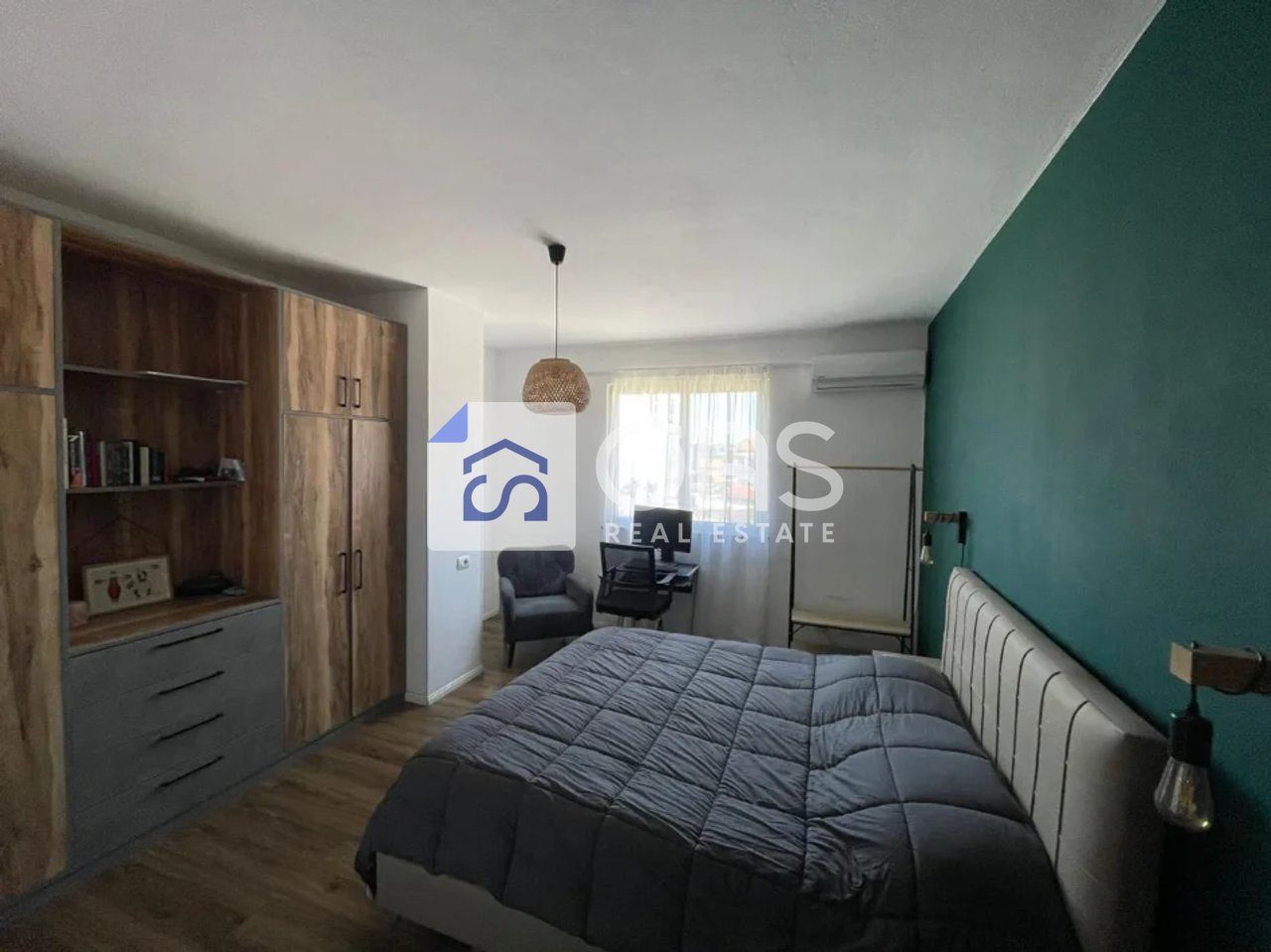 Jepet me qera apartamenti 1+1 rruga dibres 4