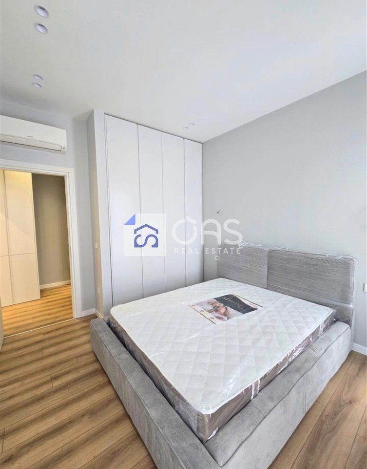 Jepet apartament luksoz me qera 1+1 ne Liqenin e Thate , Green Valley 1300 euro 4
