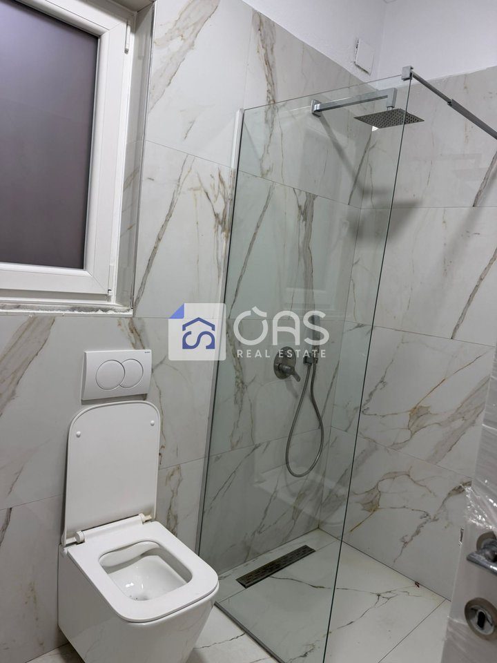 jepet me qera apartament 2+1+ post parkimi tek Siri Kodra 3