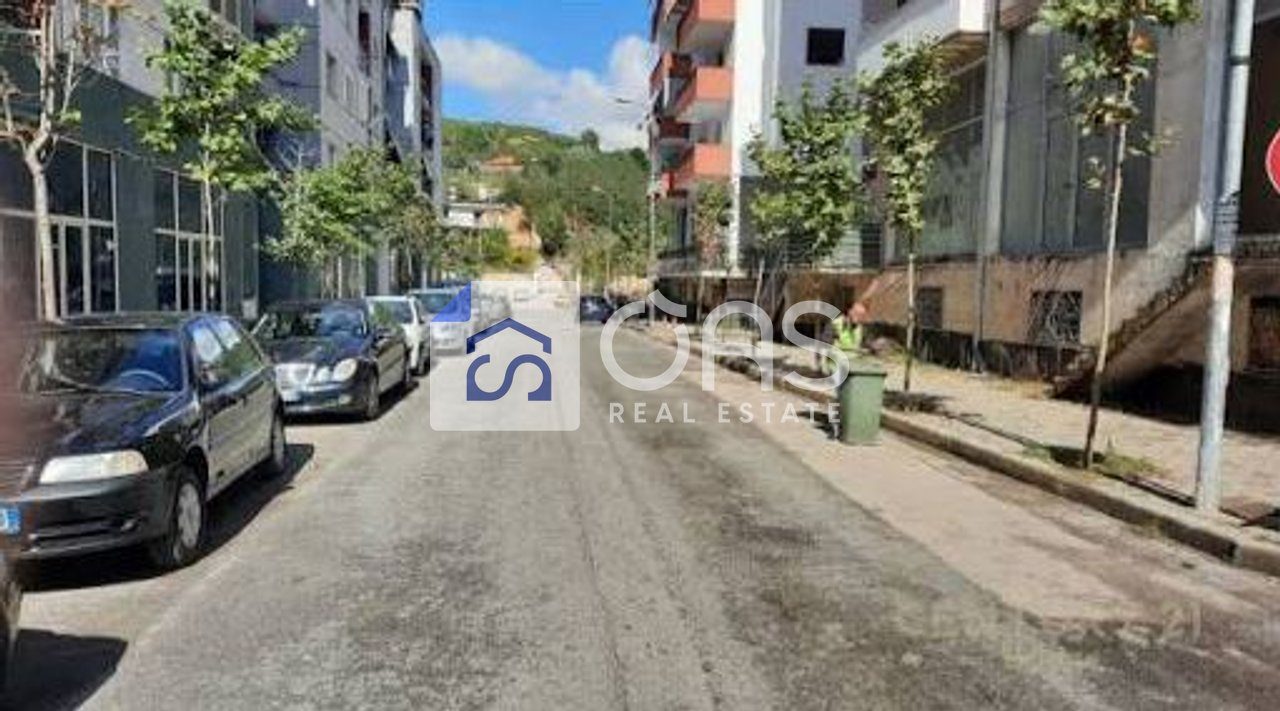 Shitet apartament 2+1 ne Fresk 95.000 euro 2