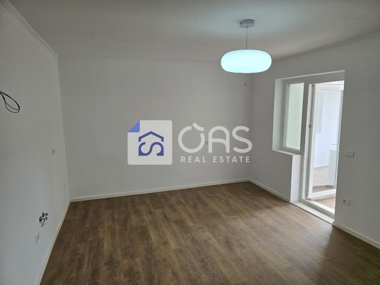Shitet apartament 1+1 tek Ish tregu Elektrik 2
