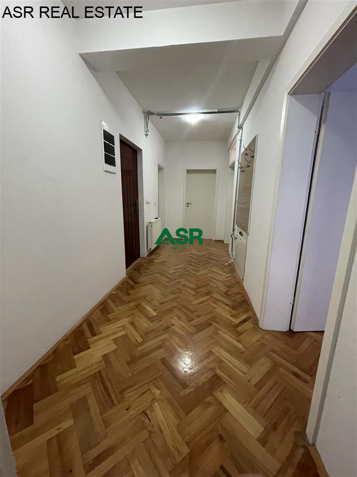 Lëshohet zyre me qira në lagjen qender 3