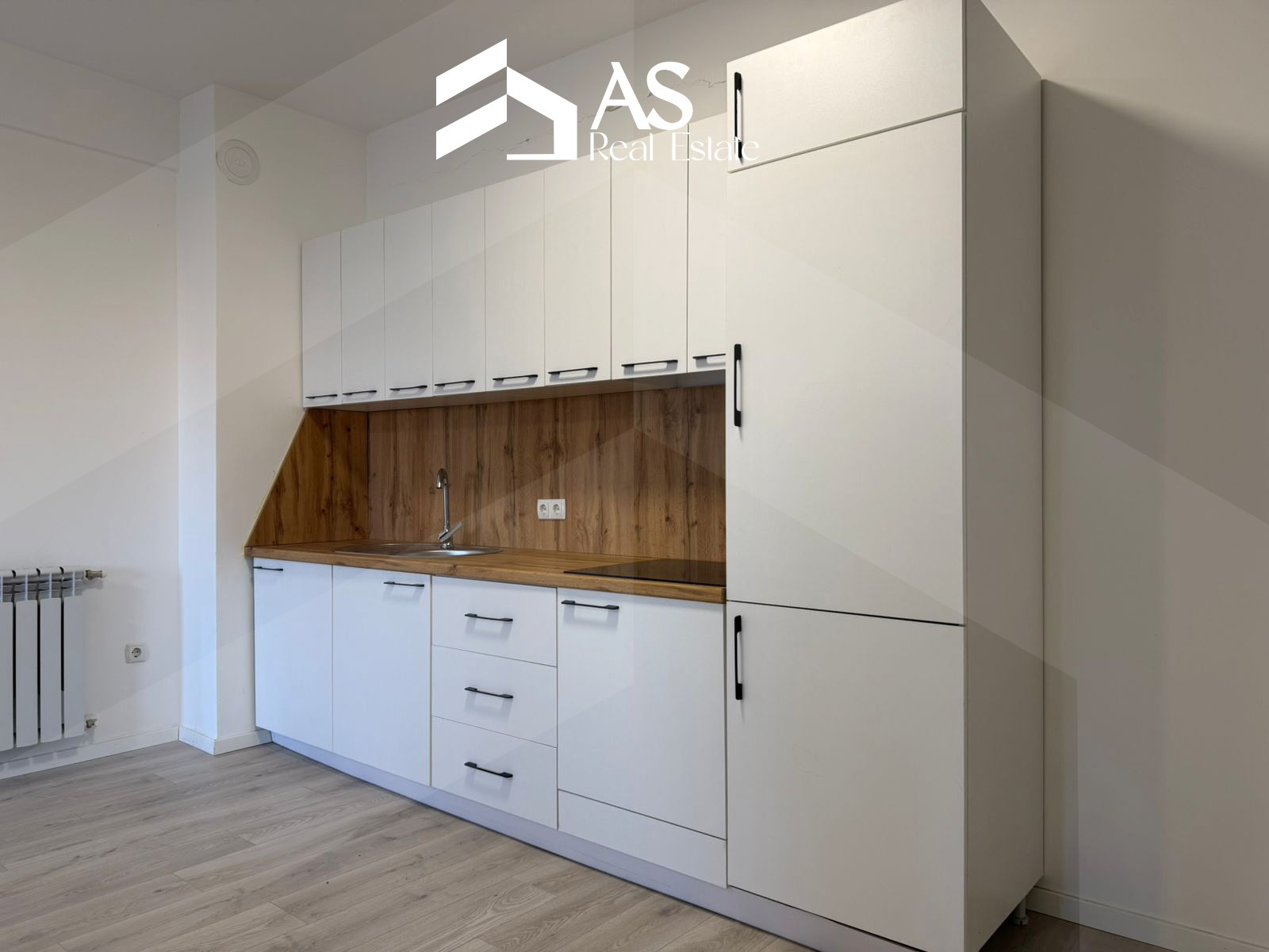 Zyre 78m² me Qira në Lakrishtë