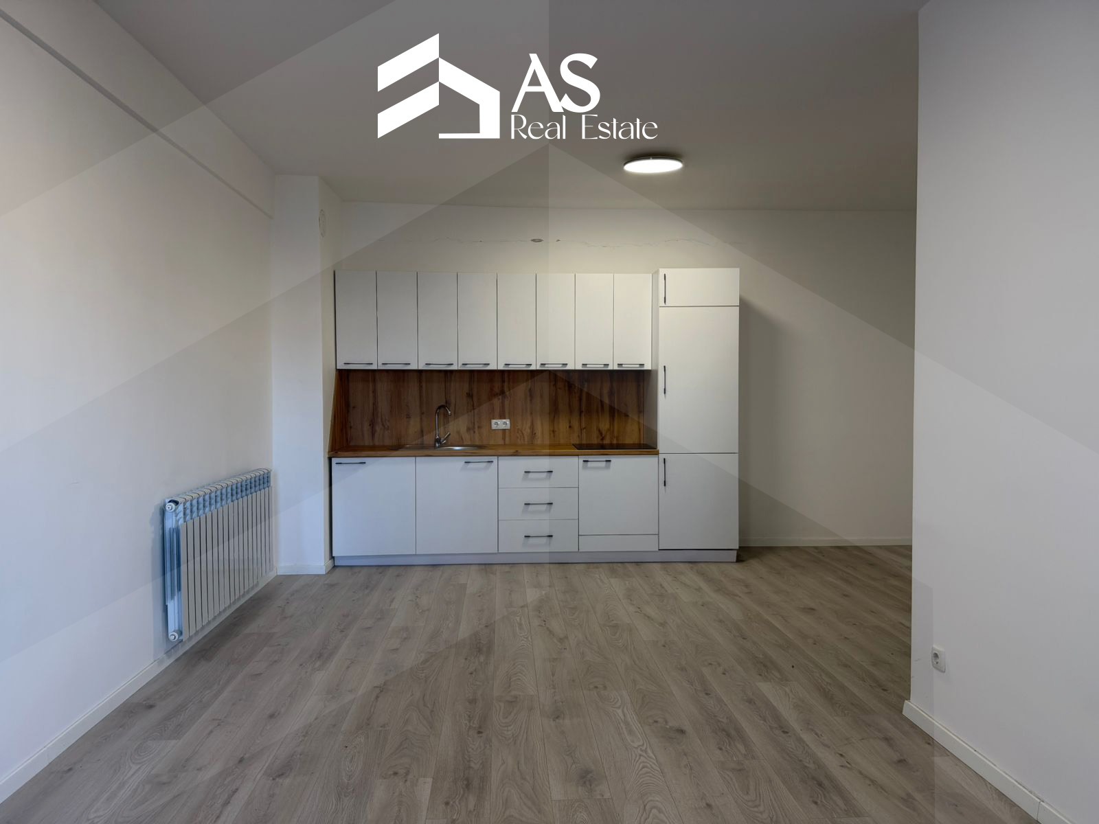 Zyre 78m² me Qira në Lakrishtë