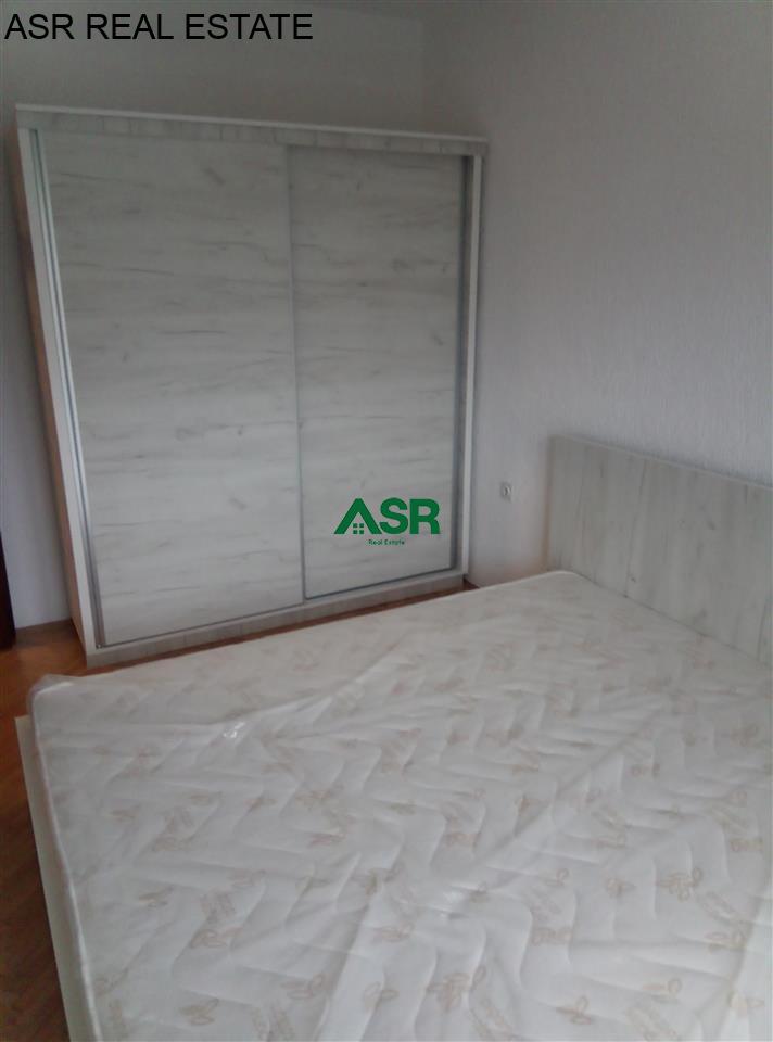 Banesë 100m2 me qira në rr.B, Afer Royal Mall. 3
