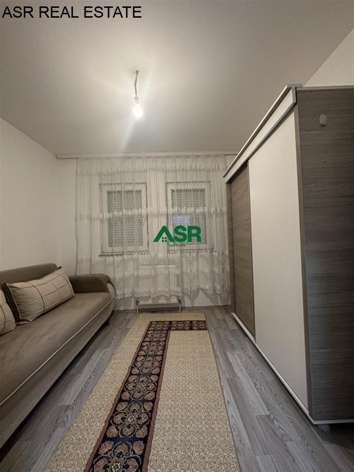 Banesë 83m2 me qira në rrugen Muharrem Fejza