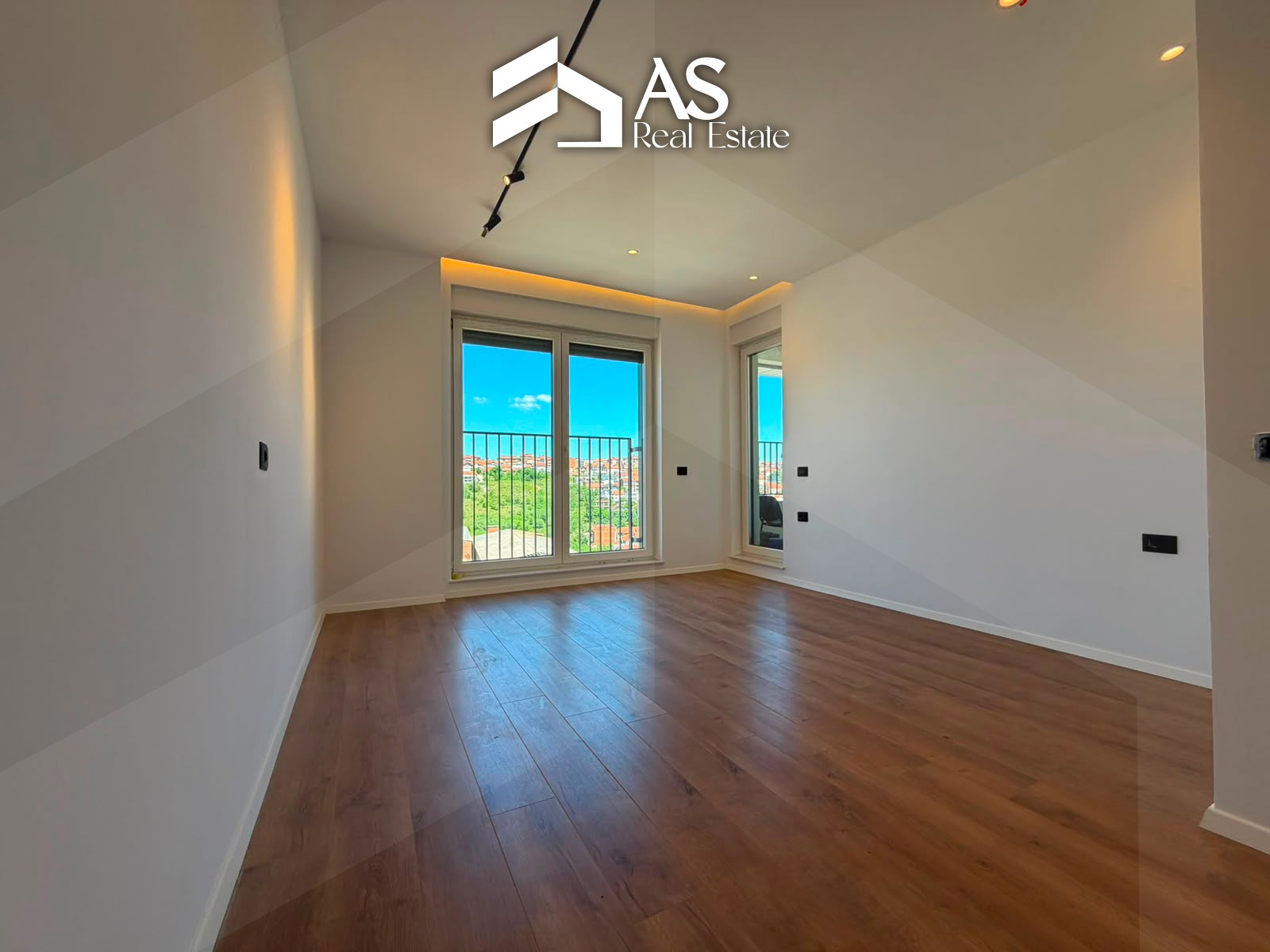 Penthouse Duplex 500m² me Qira – Qendër, Prishtinë 2