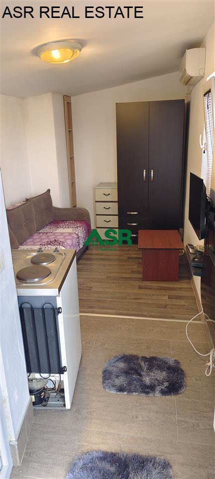 Ofrohet gasoniere me qira në lagjen qender, tek shkolla fillore Elena Gjika 2