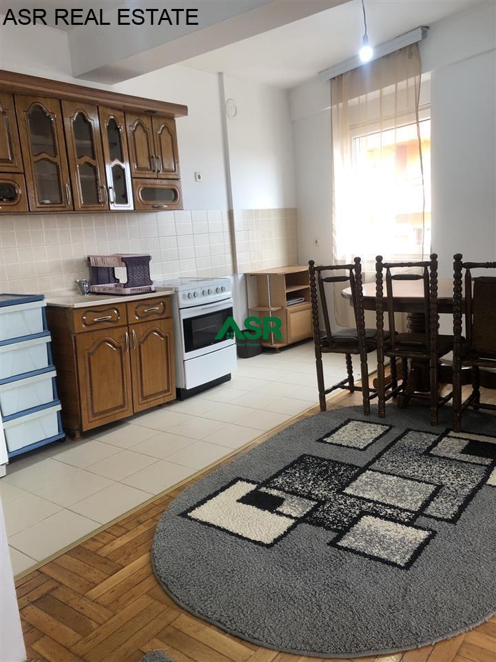 Lëshohet banesa me qera në lagjën Emshir 2