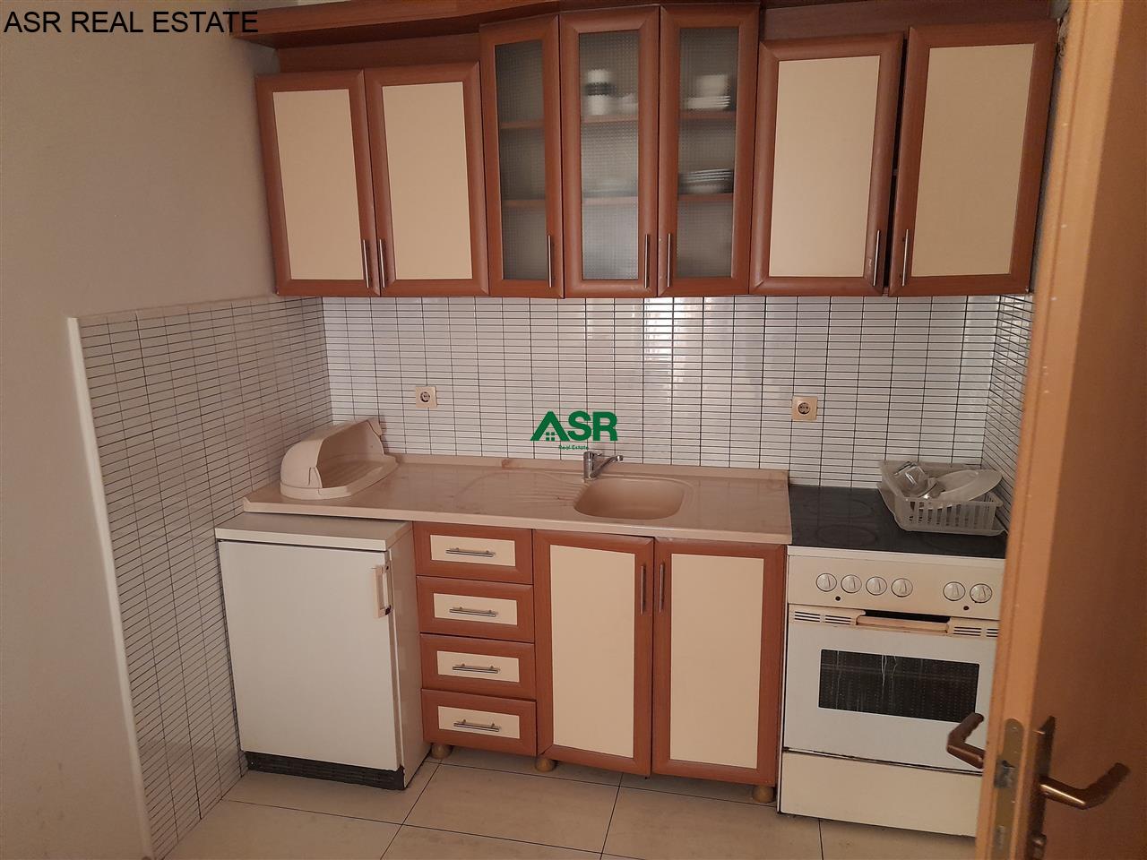 Banesë 50m2 me qira në rr.B 4