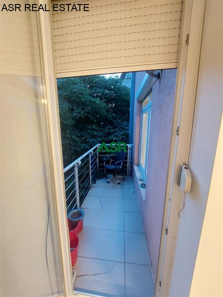 Zyre 110m2 me qira në lagjen Qafa te kafet e vogla 2