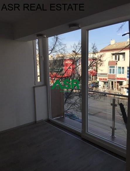 Ofrohet zyre me qira në lagjen Ulpiana, 4