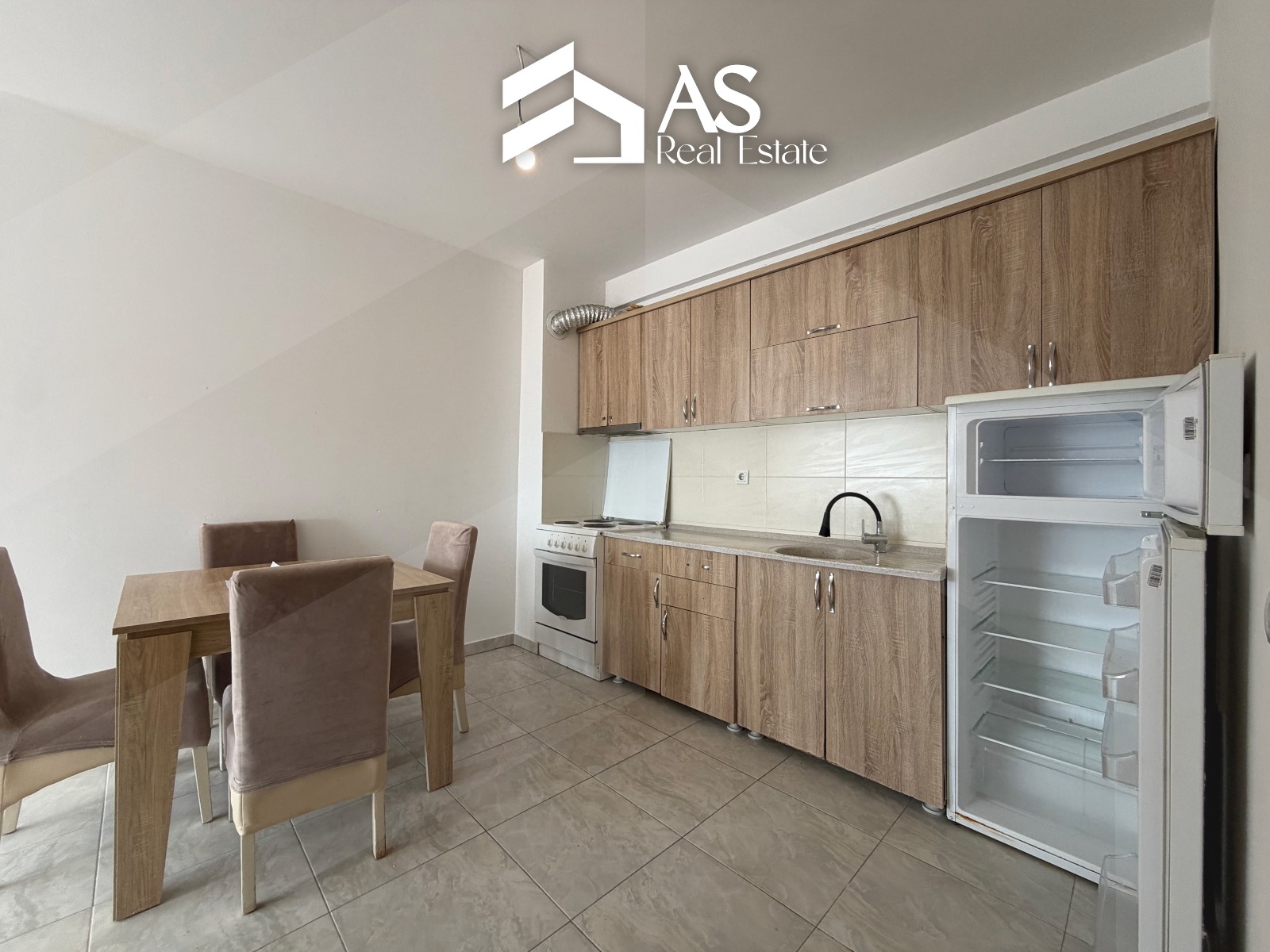 Banesë 58m² me qira te Xhambazt 2