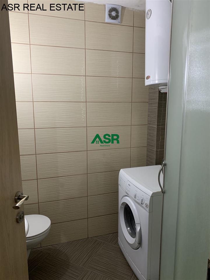 Banesë 60m2 me qira në Rr. Muharrem Fejza! 2