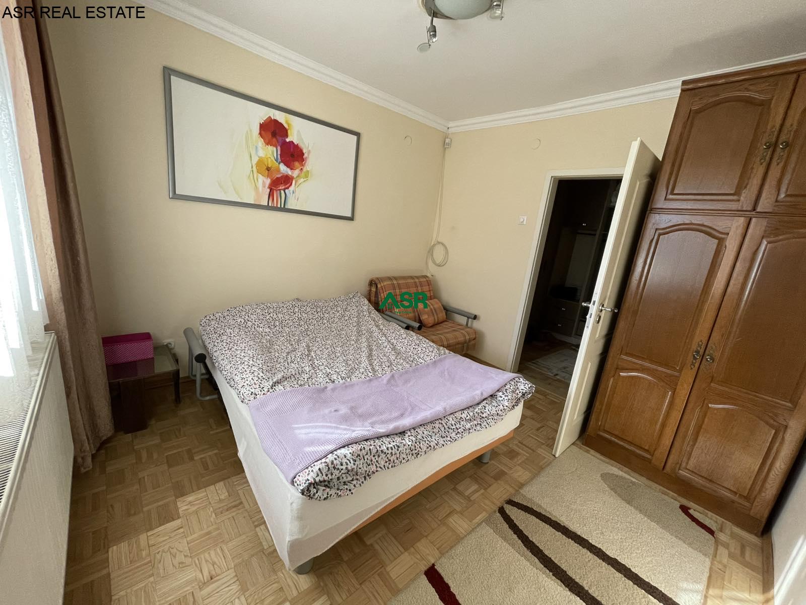 Ofrohet banesa me qira me sipërfaqe 60m2, ne Ulpiane, 4