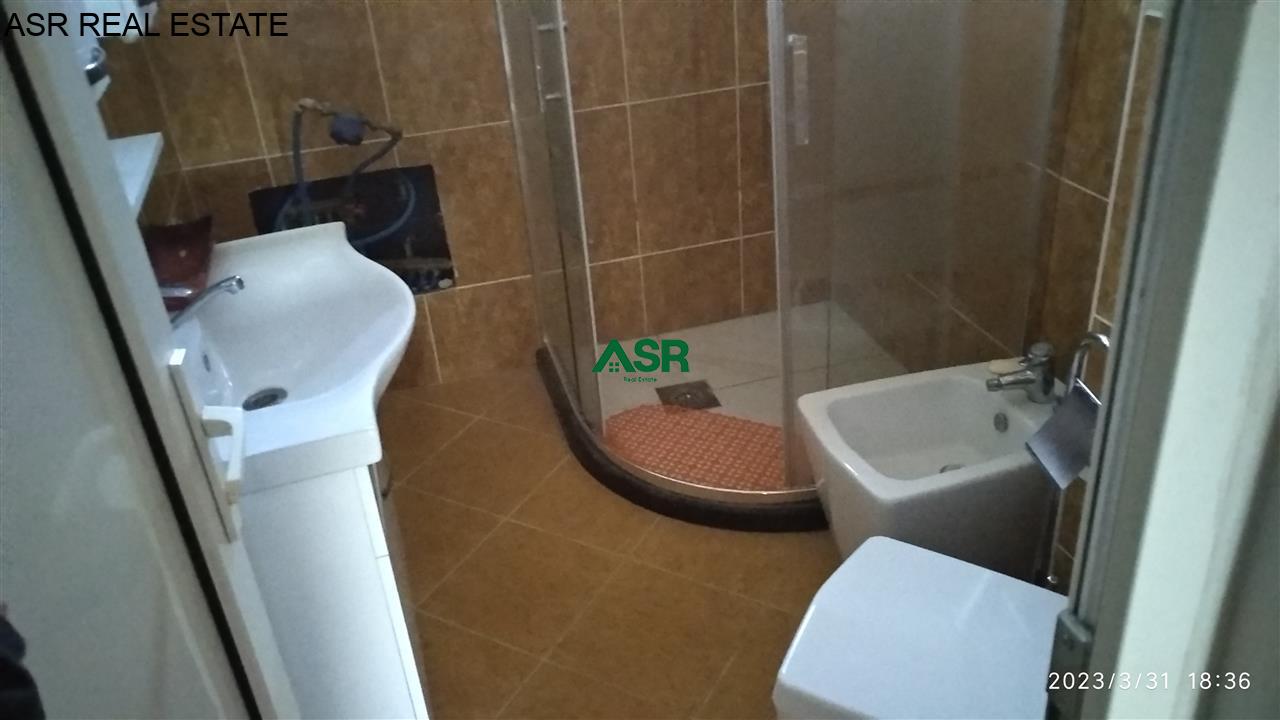 Lëshohet banesa me qira në lagjën Qender 3