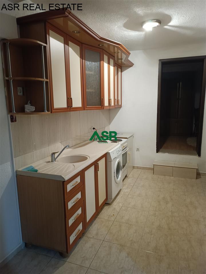 Lëshohet banesa me qira në lagjen Arberia 2
