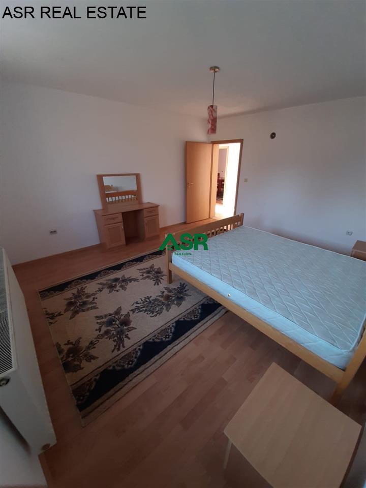 Kati i shtepise 110m2 me qira në lagjen Arberia 3