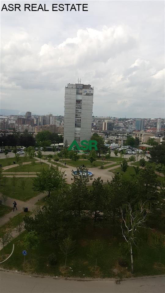 Ofrohet banesa me qira në lagjen ulpiana tek fontana 4