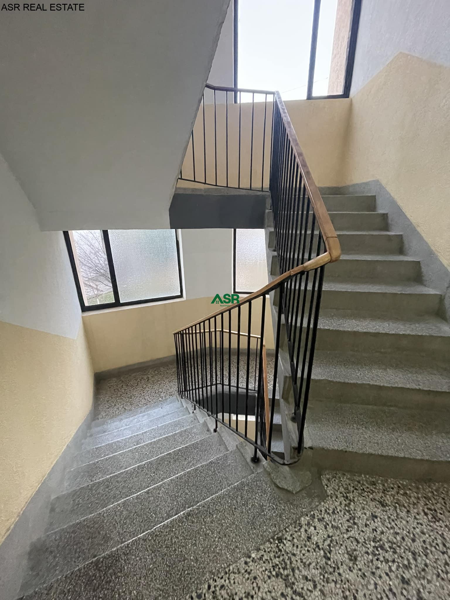 Lëshohet banesa me qira në lagjen Ulpiana tek Restaurant Simphony