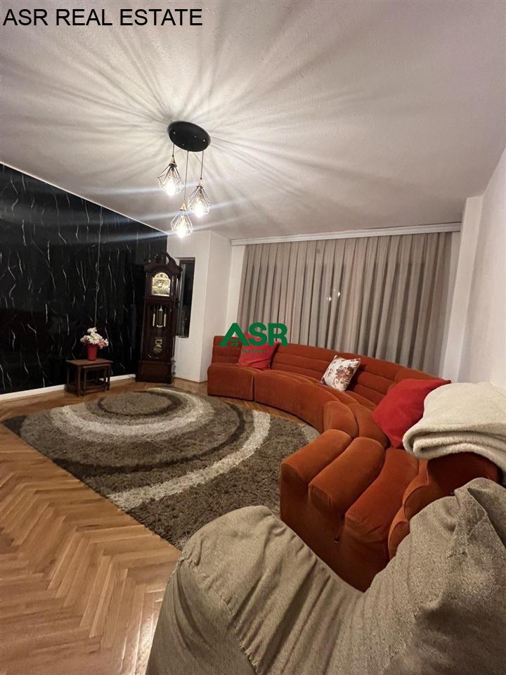 Banesë 100m2 me qira në qender afer gjimnazit Sami Frasheri 2