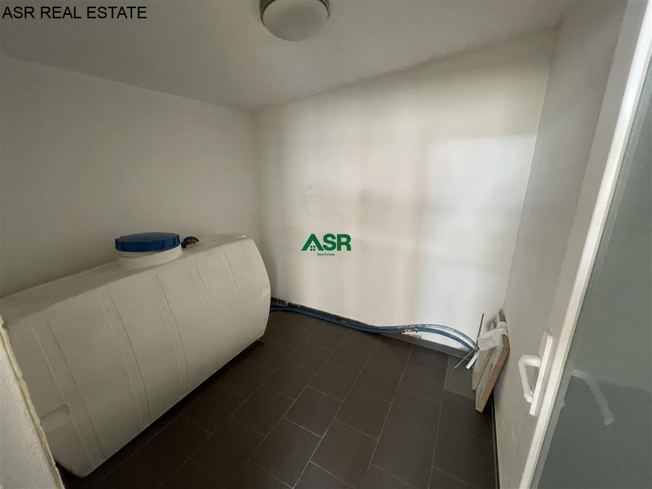 Lëshohet banesa duplex me qira në lagjen e spitalit afer Eulex 2