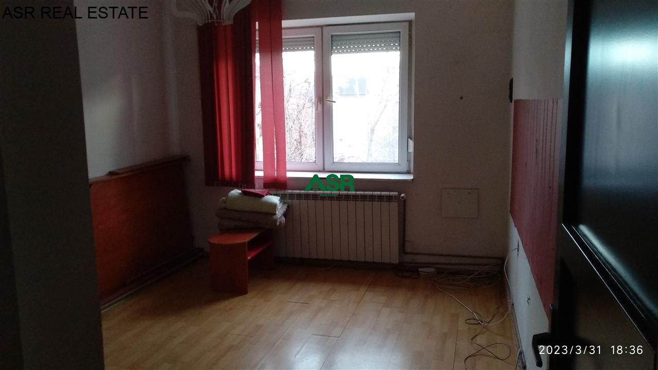 Lëshohet banesa me qira në lagjën Qender 4
