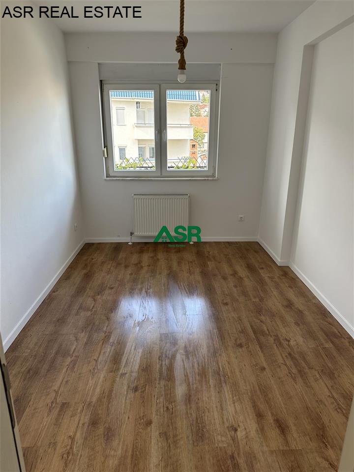 Banesë/Zyre 85m2 me qira në lagjen Qafa 4