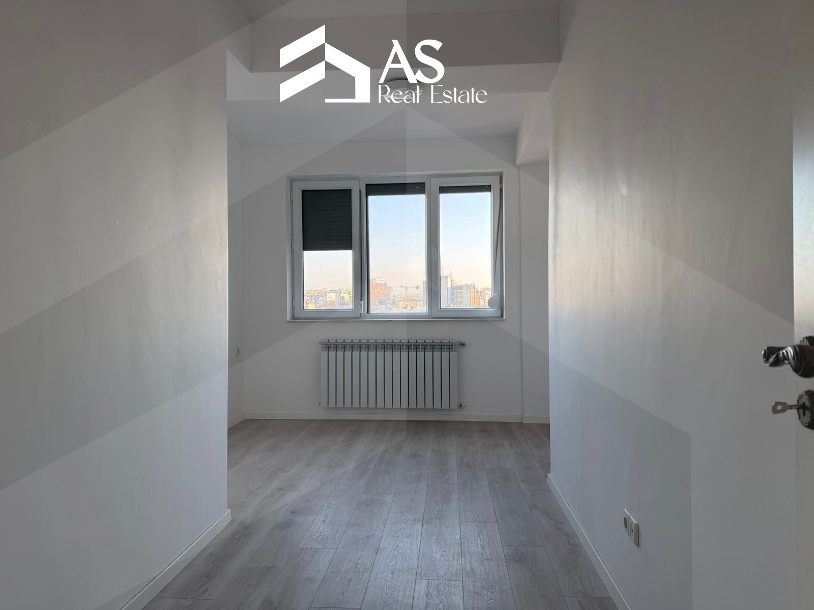 Zyre 78m² me Qira në Lakrishtë