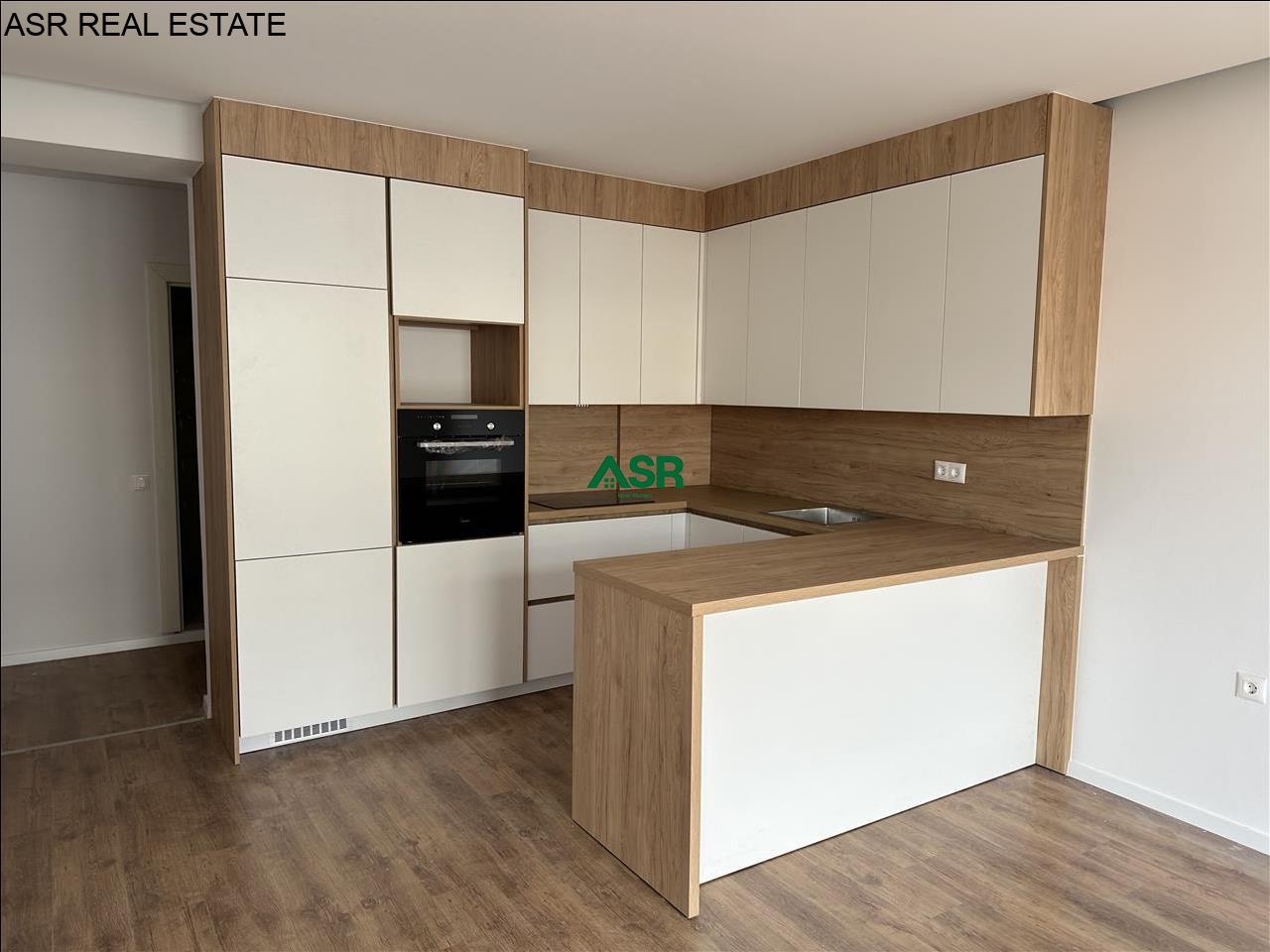 Banesë/Zyre 85m2 me qira në lagjen Qafa