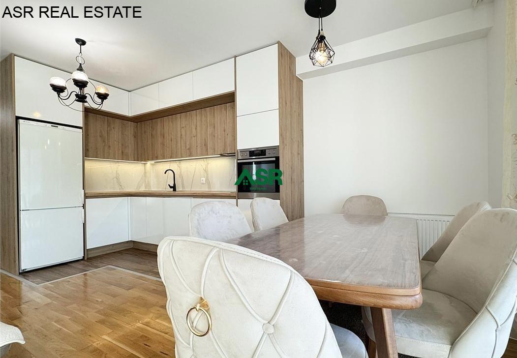 Lëshohet banesa Duplex me qira në lagjen Prishtina e Re 4