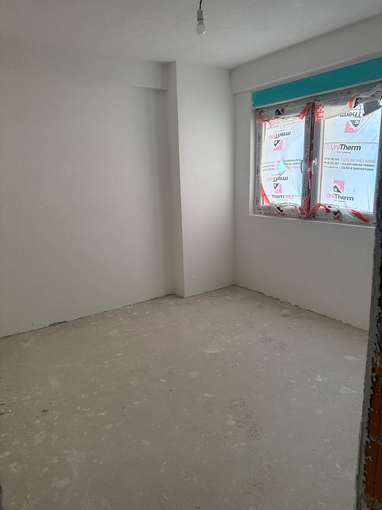 Shitet banes ne ferizaj ne rrug gjilanit te ambulanta vjeter 3