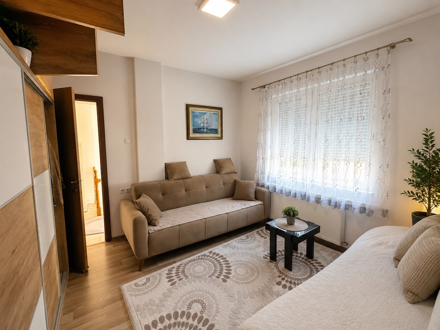 🏡 Shitet Shtëpi në Qendër të Hajvalisë | Truall 6 Ari