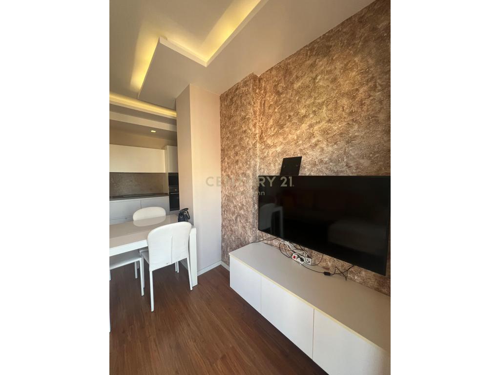 Apartament 1+1 per Qera prane Ish-Rajonit, Durres! 3