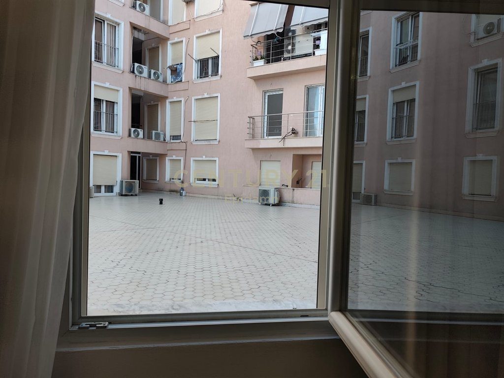 🏡 Jepet me qira Apartament 2+1 Modern – Sheshi Pranvera, Durrës
€850 4