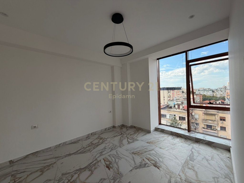 APARTAMENT 1+1 PËR QIRA TEK RRUGA E KAVAJËS 1100€/muaj
