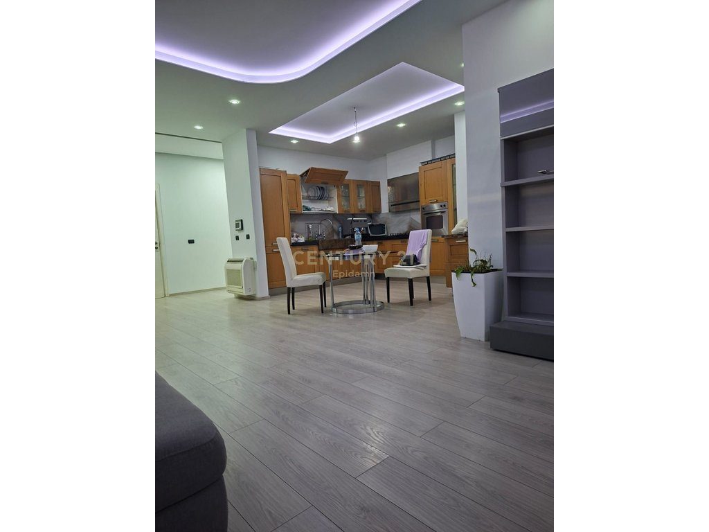 Jepet me qira apartament 4+1 pranë Urës së Dajlanit – Rruga Adria 3