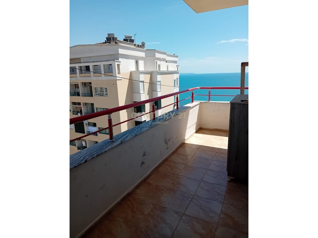 Jepet me qira apartament 2+1+2 me pamje nga deti ne Vollga 3