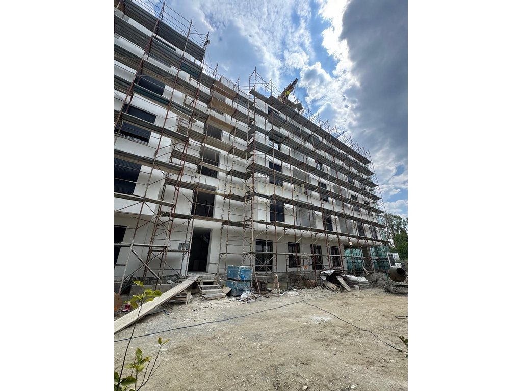 Apartament 1+1 në shitje tek Mali i Robit !! 2