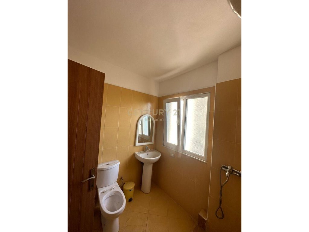 Apartament 1+1 + garsoniere në shitje në Mali i Robit, Durrës - 132000€ | 121 m² 3