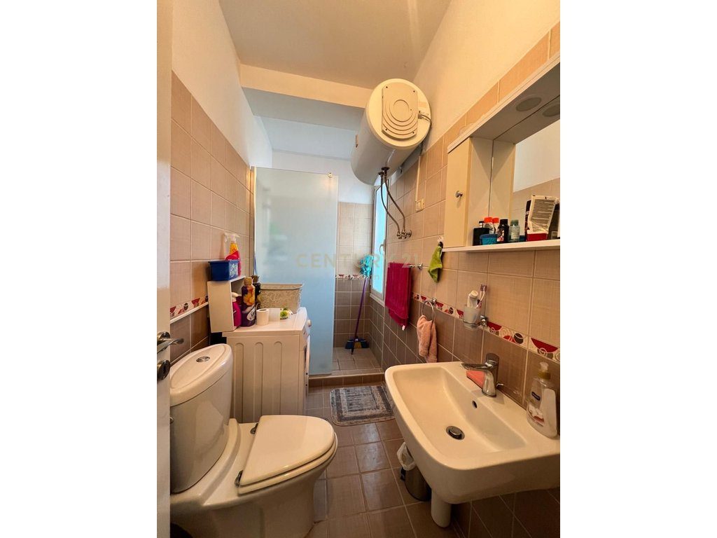 Apartament 1+1 per Qera ne Malin e Robit! 2