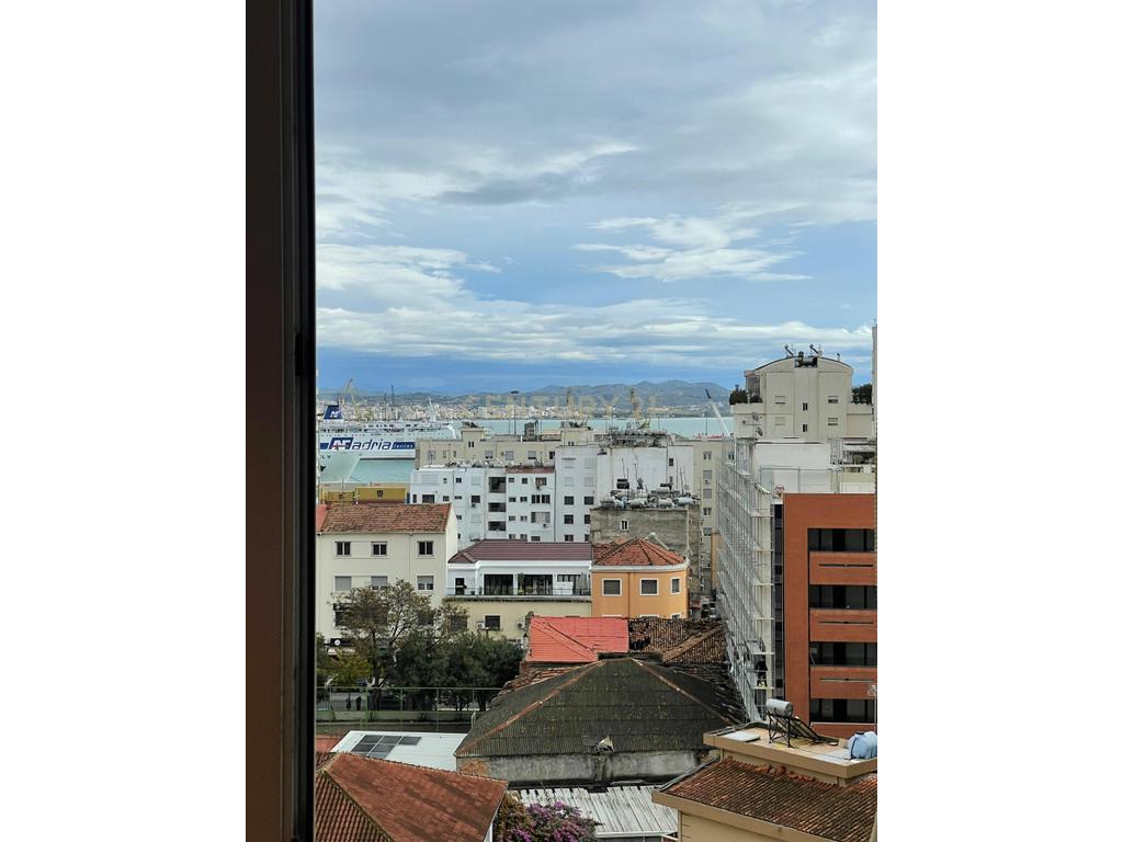Apartament 2+1 Me Qira në Qendrën e Durrësit !