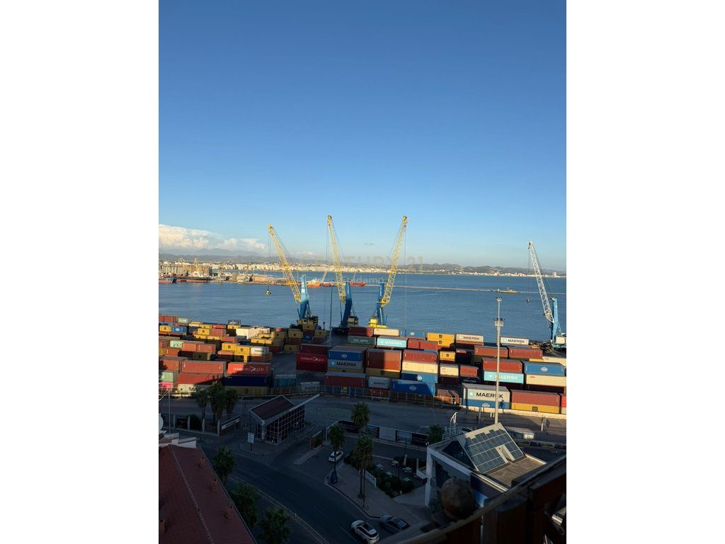 Jepet me Qira Apartament 1+1+ 2 tek Fly, Durres ! 3